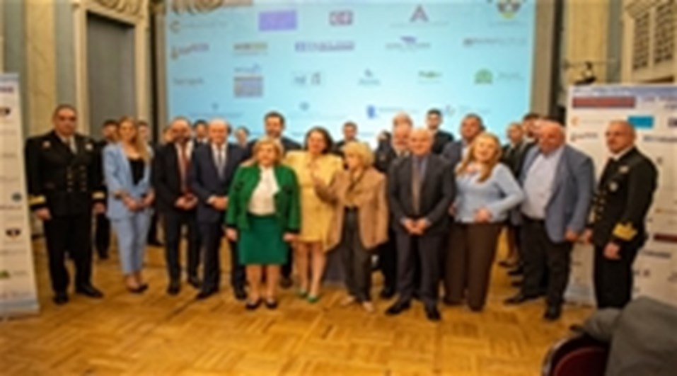 ΟΙ ΡΙΖΕΣ ΜΑΣ ΟΙ ΑΝΘΡΩΠΟΙ ΜΑΣ ΓΙΑ ΚΑΛΕΣ ΘΑΛΑΣΣΕΣ 2024