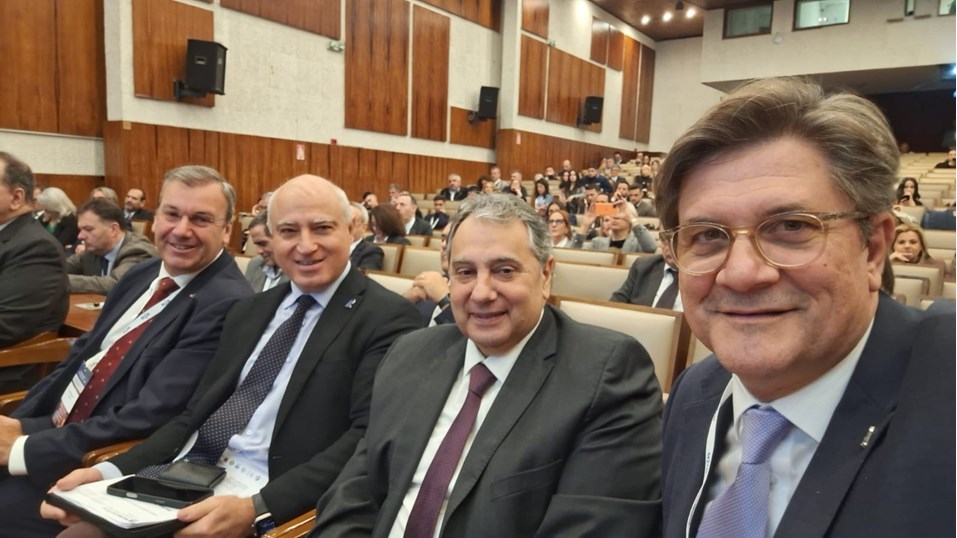 18th Shipping Congress Optimising Maritime Supply Chains: Suppliers, Purchasers & Forwarders in Syn